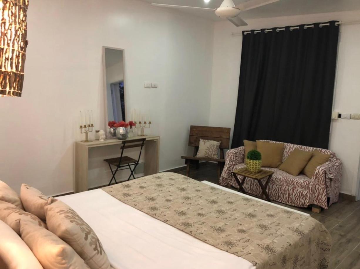 El Monte Azul Bed & Breakfast ลาส กาเลราส ภายนอก รูปภาพ