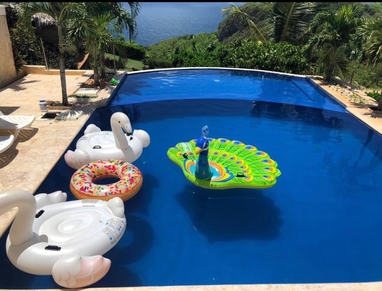 El Monte Azul Bed & Breakfast ลาส กาเลราส ภายนอก รูปภาพ