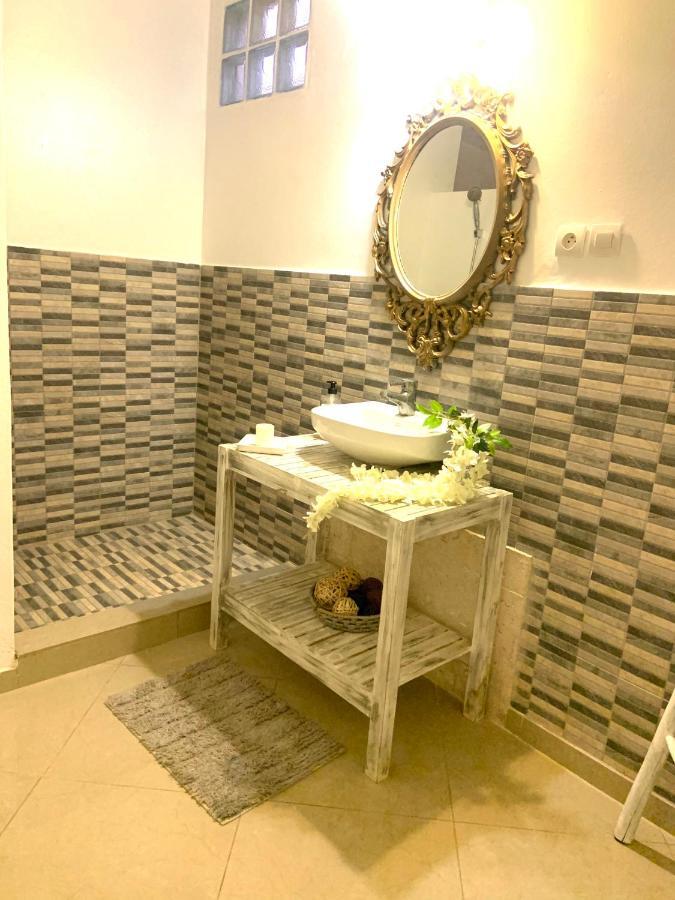 El Monte Azul Bed & Breakfast ลาส กาเลราส ภายนอก รูปภาพ